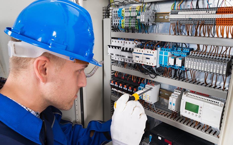 recherche travail électricien bâtiment Brie-Comte-Robert